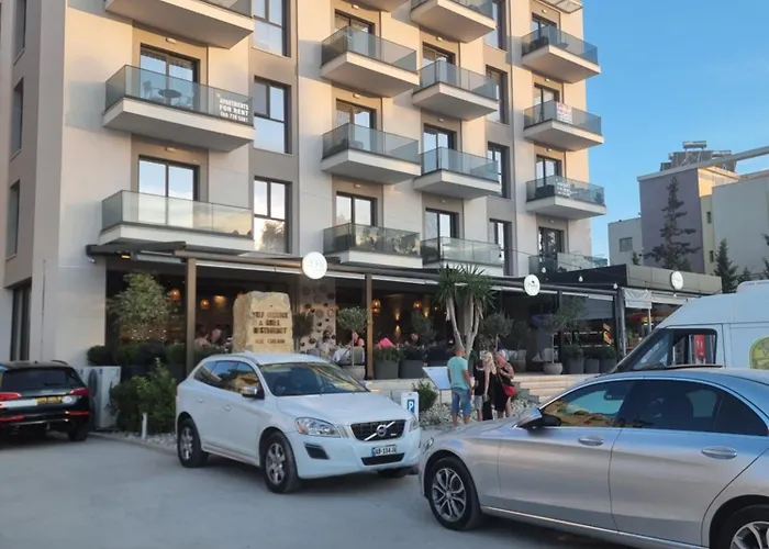 Remar Apartments